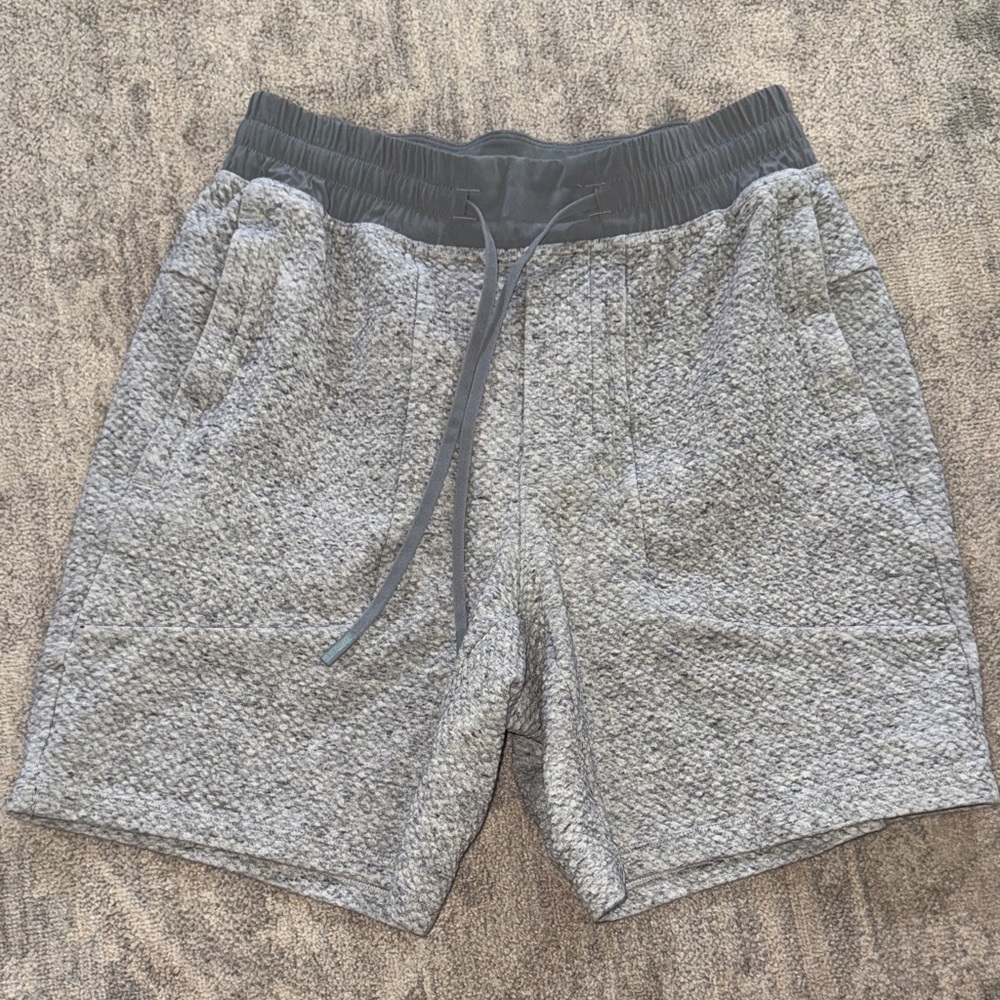 Lululemon Athletica Textured Gray Athletic Shorts